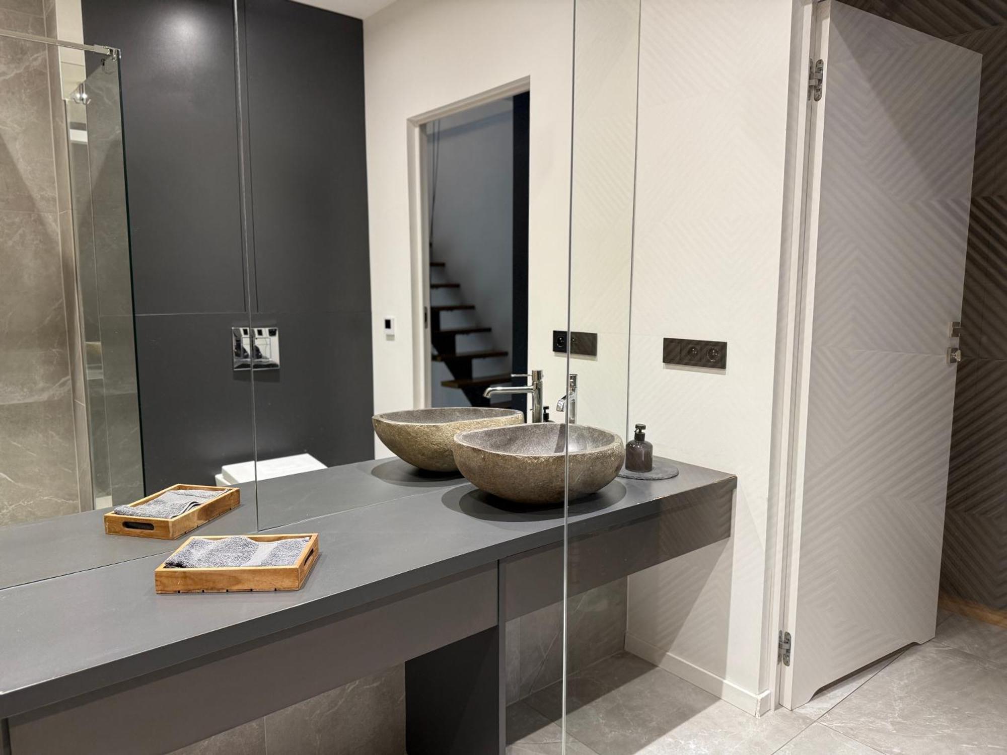 Dolina Slonca Obok Suntago - Nowoczesne Domy Z Jacuzzi Benenard Luaran gambar